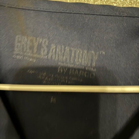 2 navy blue scrub tops M - Picture 7 of 7